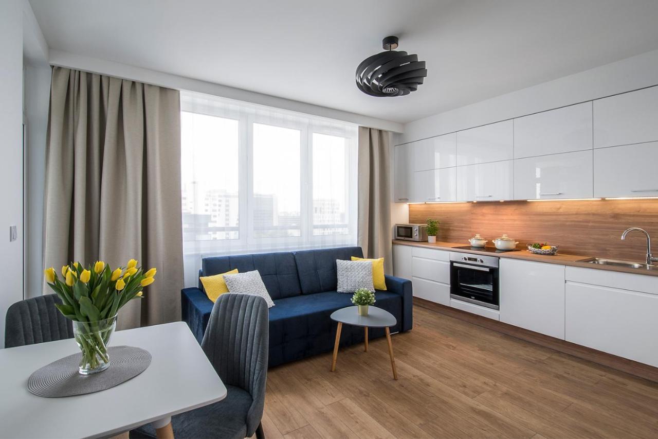 Star4You II Apartments Вроцлав Екстериор снимка