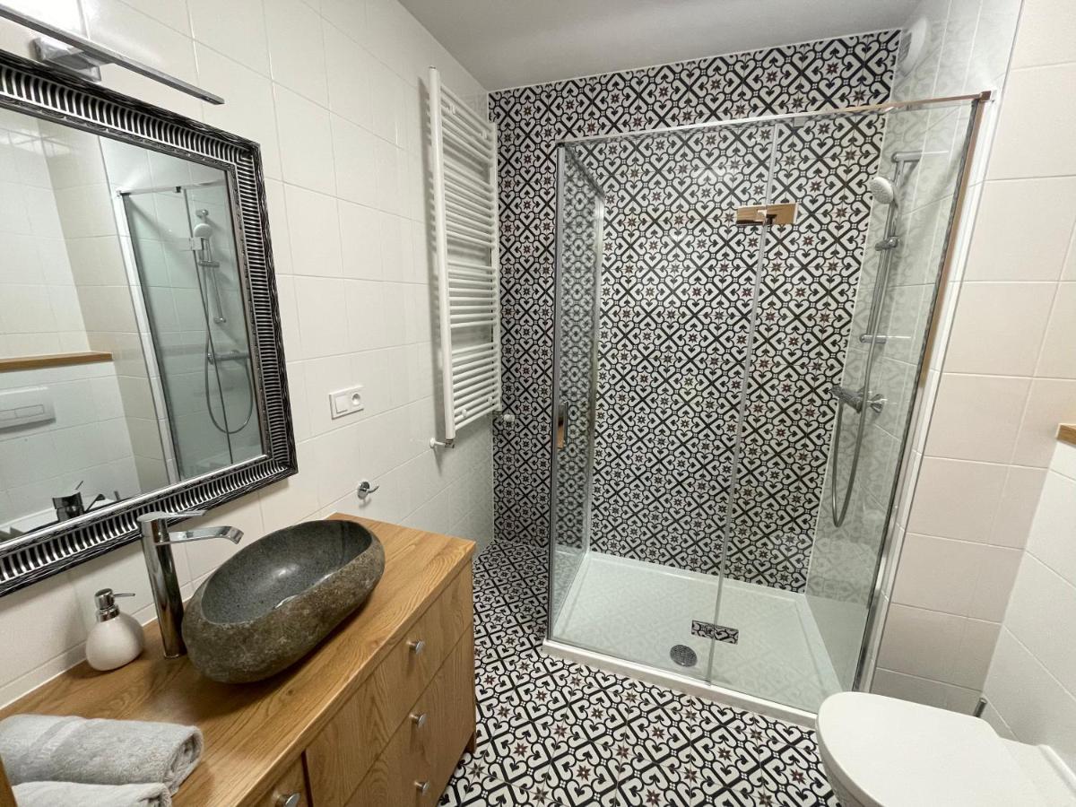 Star4You II Apartments Вроцлав Екстериор снимка