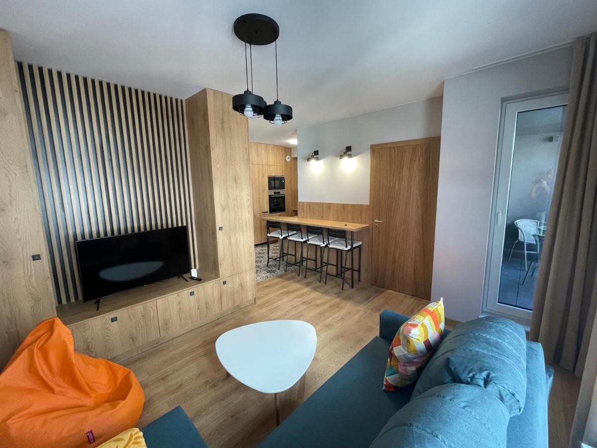 Star4You II Apartments Вроцлав Екстериор снимка