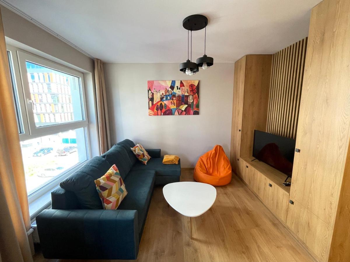 Star4You II Apartments Вроцлав Екстериор снимка