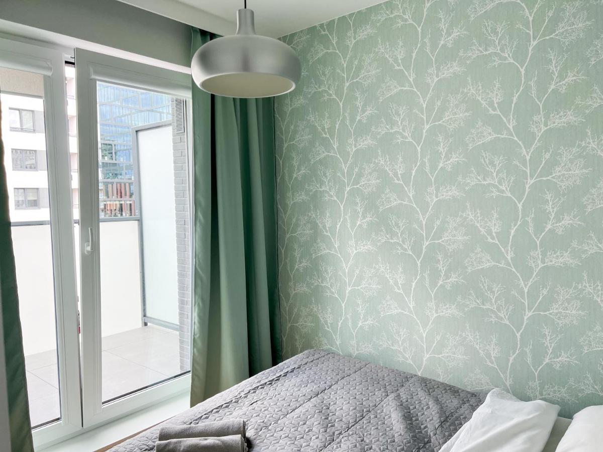 Star4You II Apartments Вроцлав Екстериор снимка