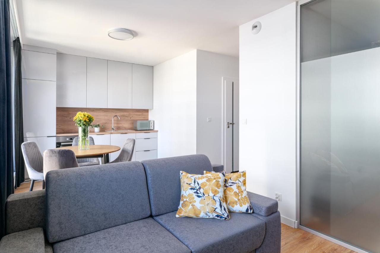 Star4You II Apartments Вроцлав Екстериор снимка